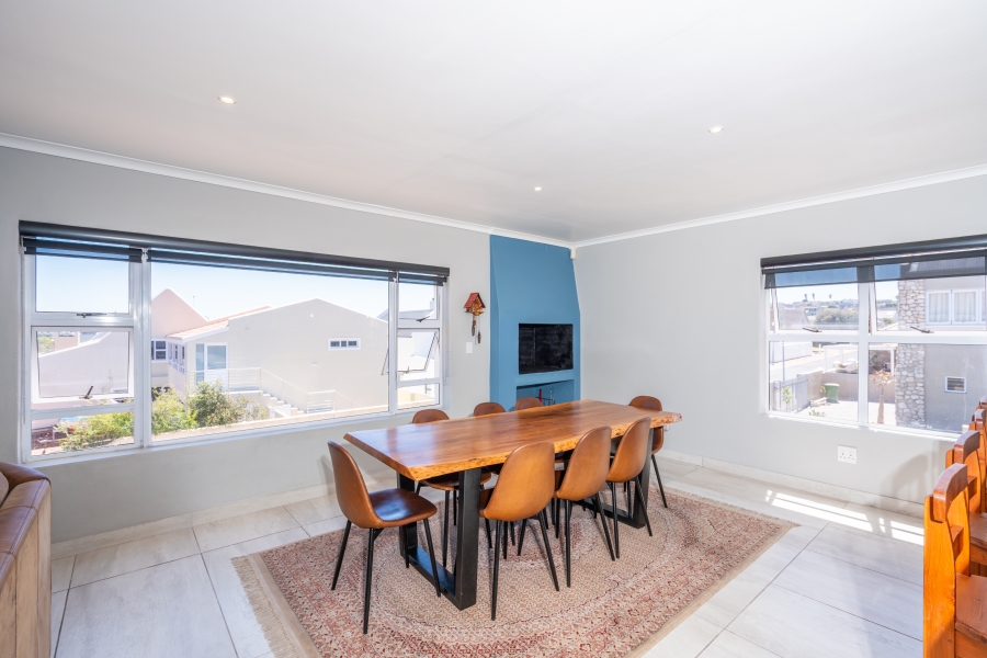 4 Bedroom Property for Sale in Myburgh Park Western Cape